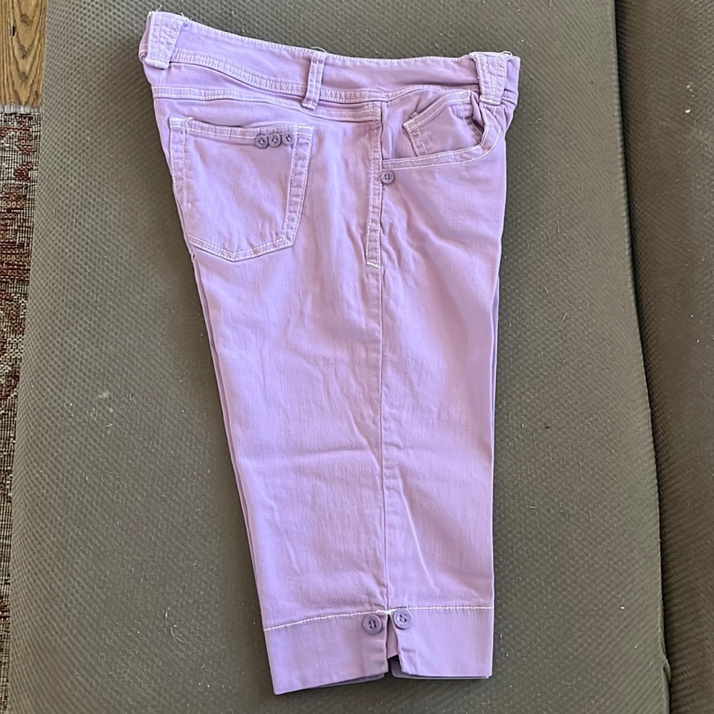 Jolt Capris